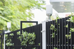 What You Need to Know about Aluminum Fences