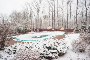 pool in winter