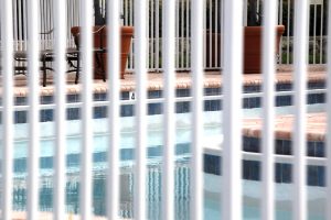 3 Reasons to Invest in a Pool Fence for Your Home