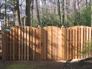 How a Wood Fence Can Create a Classic Look for Your Home in the New Year