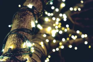 4 Tips for Decorating Your Outdoor Space this Holiday Season