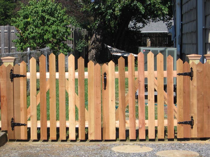 Best Types of Wood Fencing Material