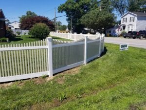 How Is Vinyl Fencing Made?