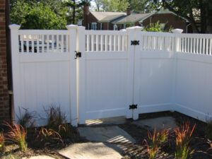 mid-atlantic deck and fence fence installers in West River