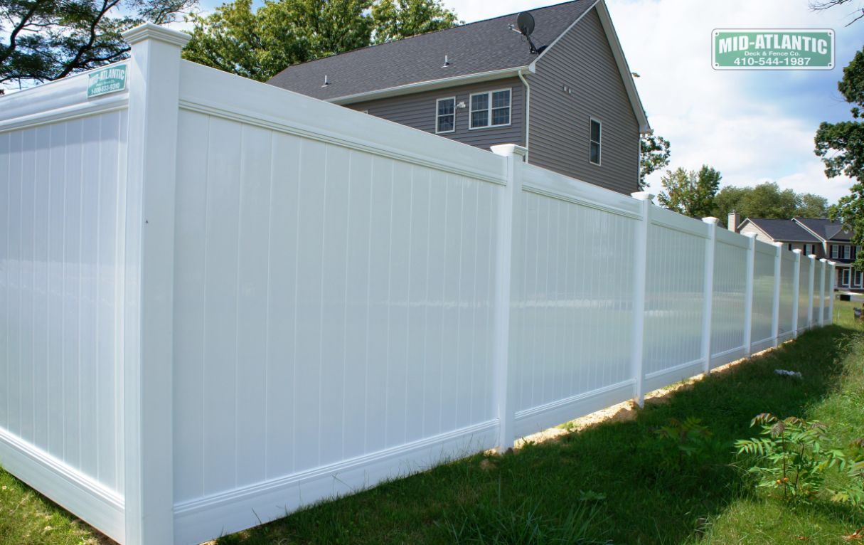 Looking for vinyl privacy fence at a reasonable cost. Our 6’ white vinyl privacy fence, Chesterfield style is our most popular style. Severna Park Maryland.