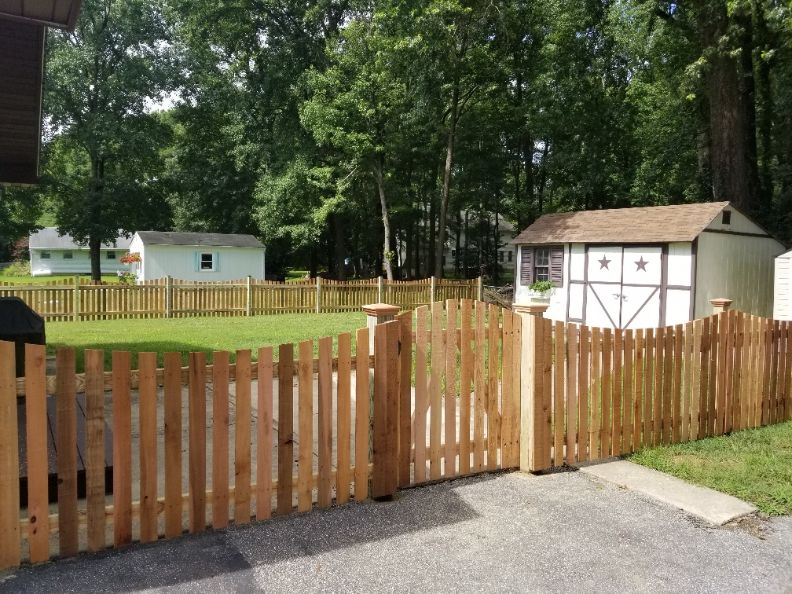 If you are trying to keep the fence close to the ground, then our Mt Vernon picket fence is a great choice. Perfect for this home in Arnold Maryland.