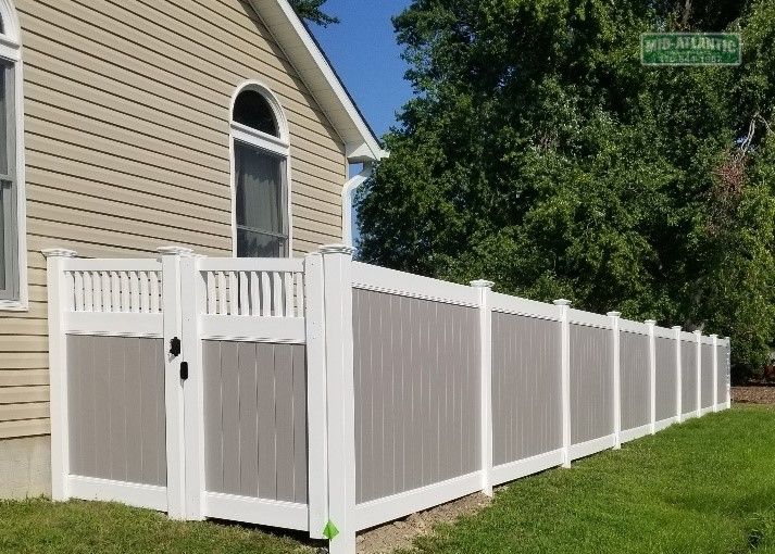Here it is again on the opposite side of the house. Really love this fence clean lines and looks great. Vinyl Privacy fence in Millersville Maryland.