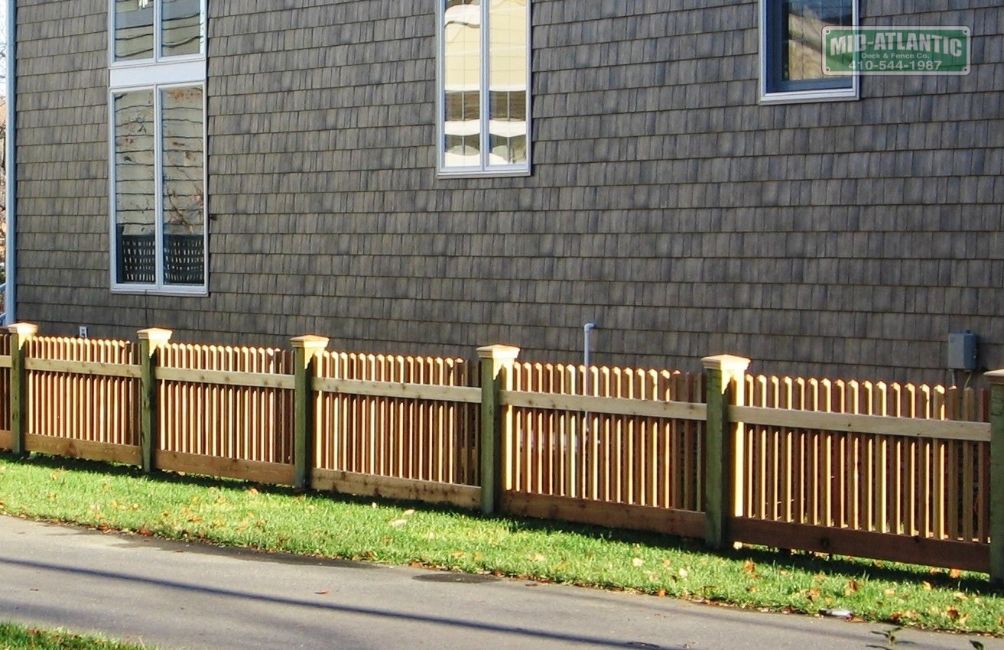 Our western red cedar Eastport picket style fence goes well with this property in Eastport Maryland. Gotta love it.