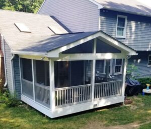 mid-atlantic deck and fence screen porch contractor in Damascus