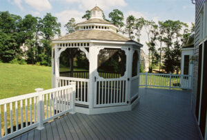 mid-atlantic deck and fence screen porch contractor in sandy spring
