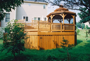mid-atlantic deck and fence screen porch contractors in Reisterstown